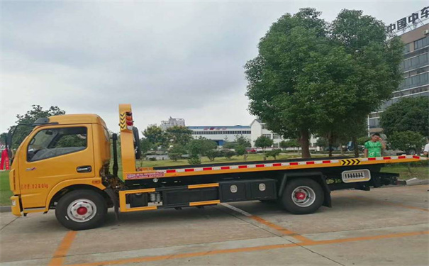 鹤壁定远24小时拖车救援电话号码，定远道路救援公司怎么收费的
